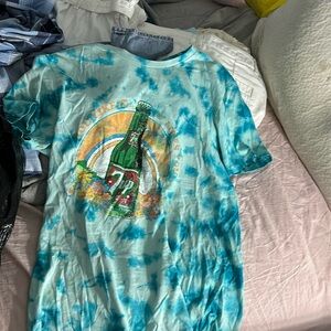 7 up blue tie die shirt
